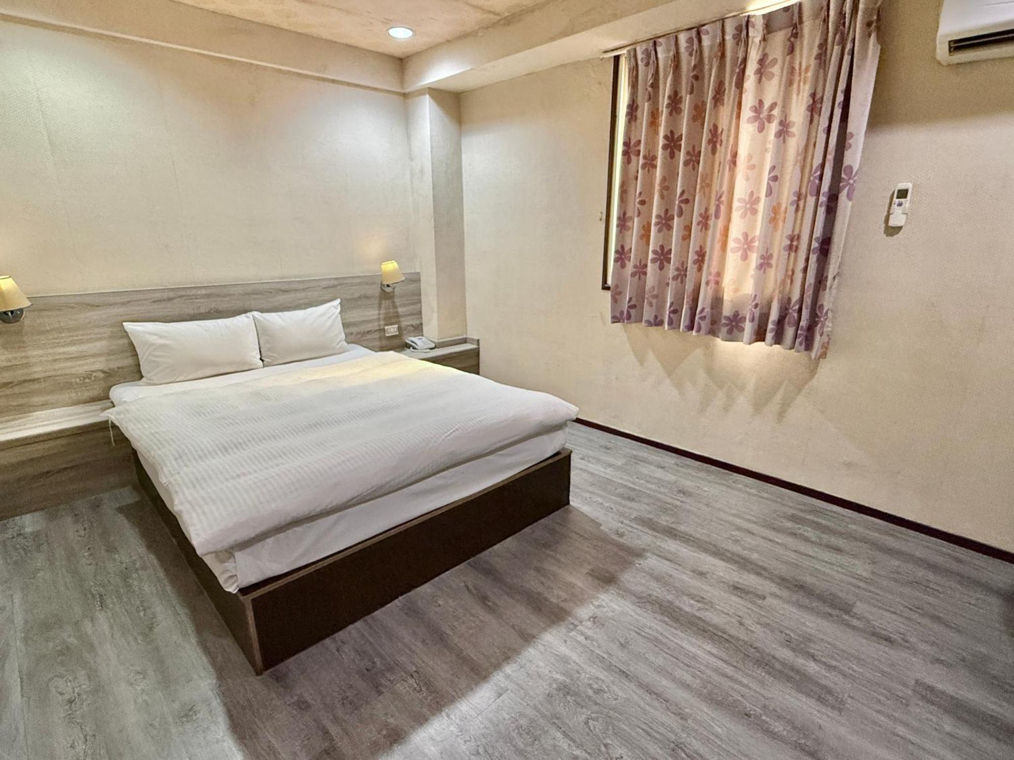 Wl Hotel Hsinchu Esterno foto