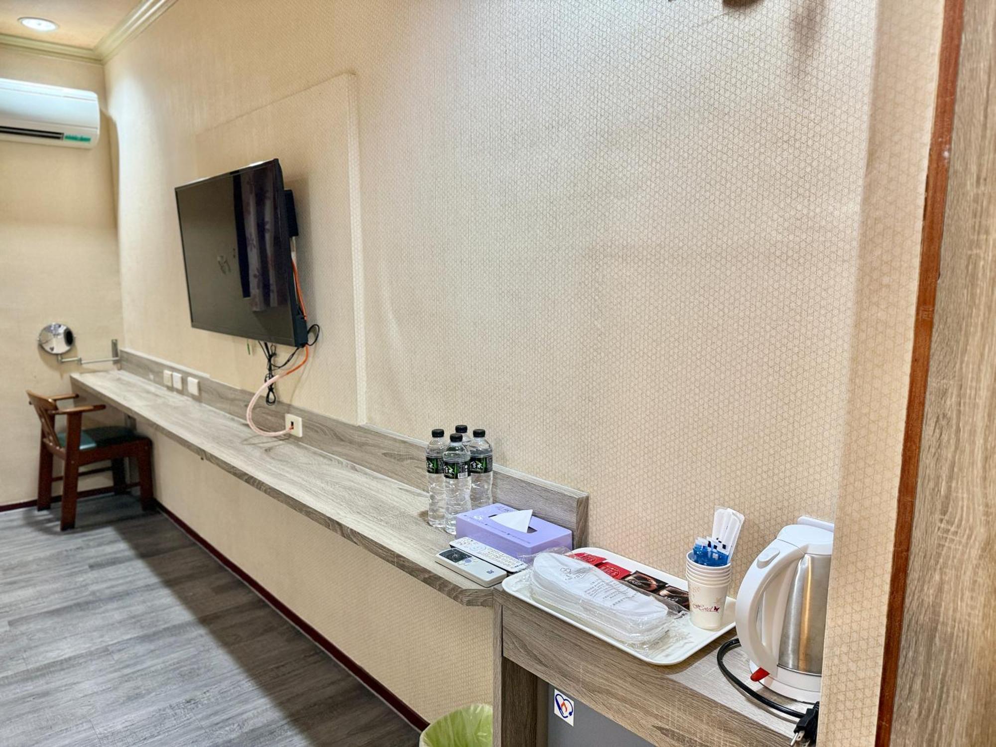 Wl Hotel Hsinchu Esterno foto